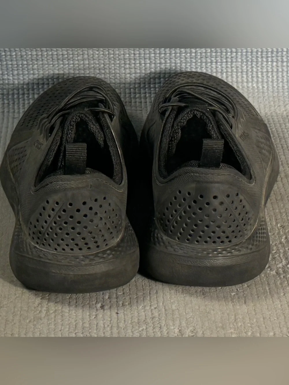 Crocs LiteRide Pacer Black Comfort Slip On Shoes Big Kid‎ Size 5Y
